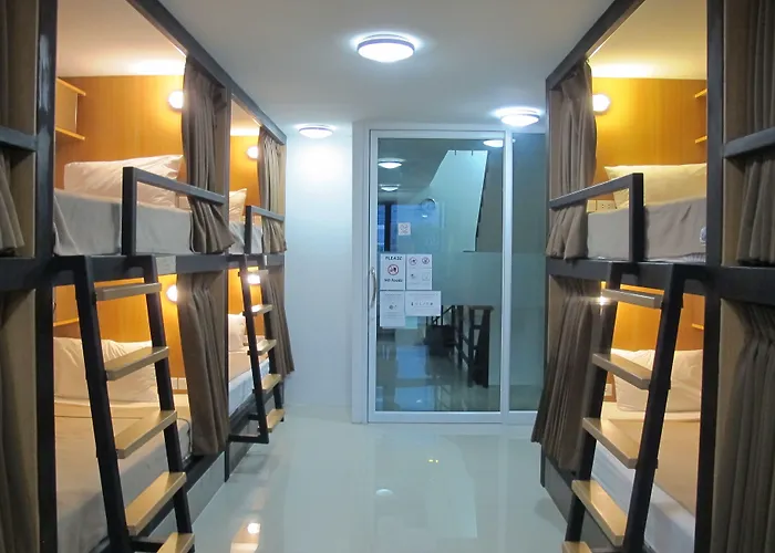 旅馆 Homey-sleepy Don Mueang Airport