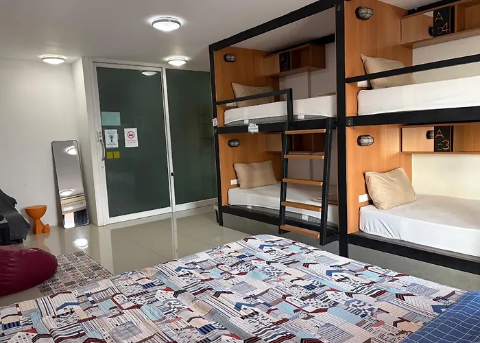 Homey-sleepy Don Mueang Airport Hostel