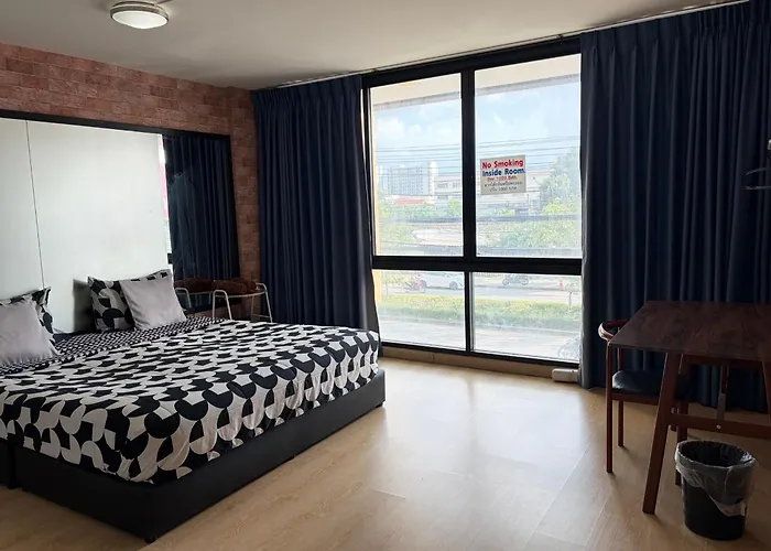 Homey-sleepy Don Mueang Airport Hostel *